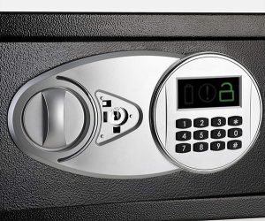 AmazonBasics Security Safe-keypad